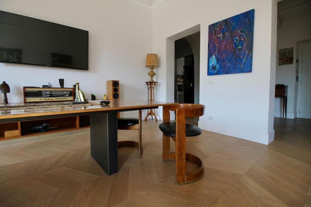 Gallery Art Flat Near The Colosseum And Domus Aurea * Roma